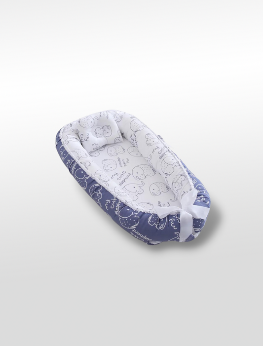 Coussin de couchage pour bébés | motif éléphant bleu